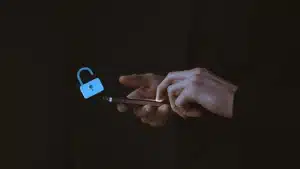 ¿Se puede hackear un móvil con una llamada? Descúbrelo aquí